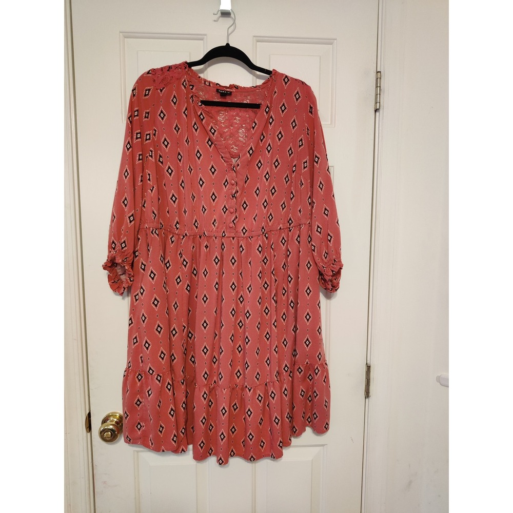 Torrid Pink Diamond Print Crochet Yoke Lace Tiered Mini Dress Size 2